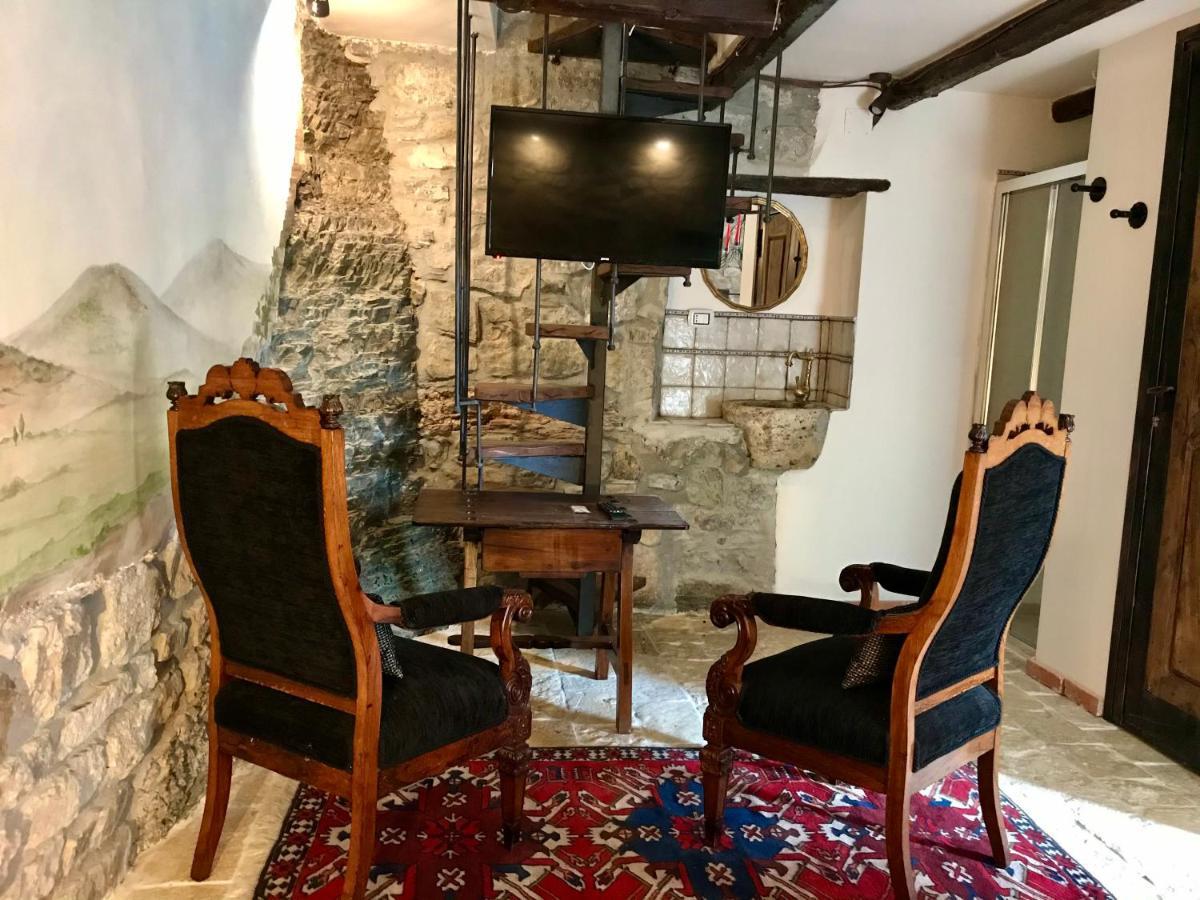 Borgo Manca Suite Sasso di Castalda Exterior foto