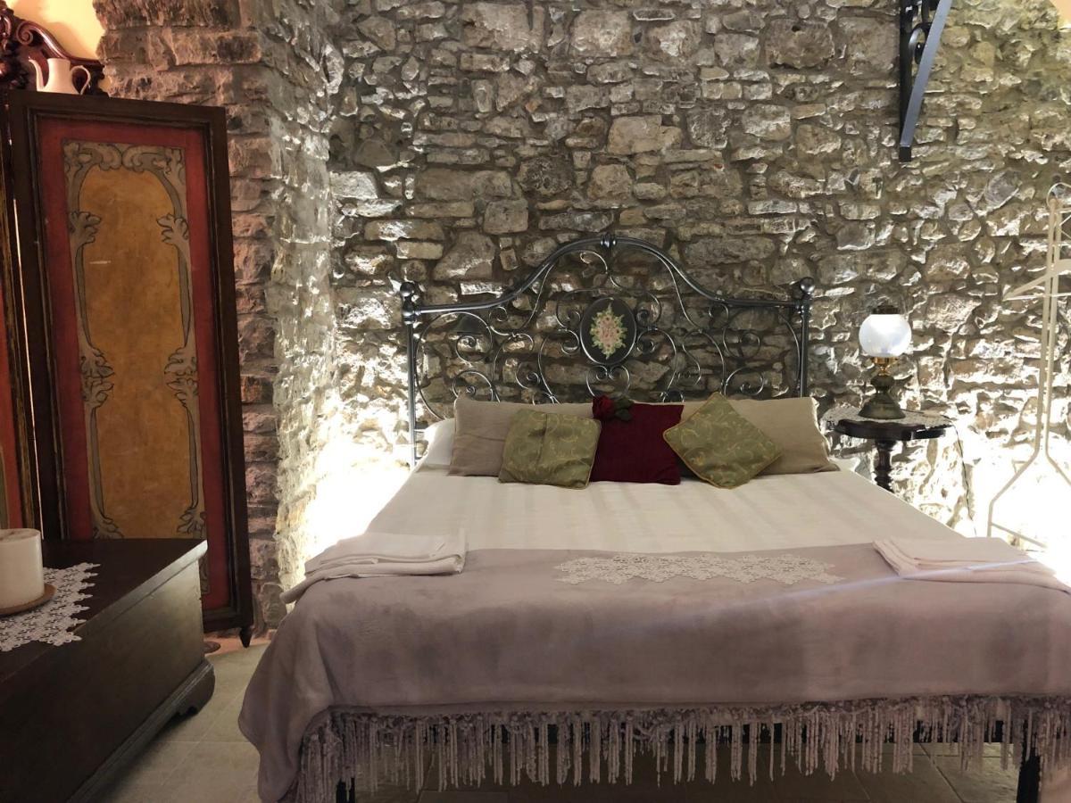 Borgo Manca Suite Sasso di Castalda Exterior foto
